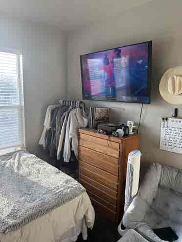 Apartment for rent for the summer!