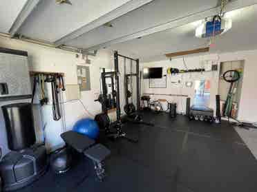 Room for Rent in 4br House
