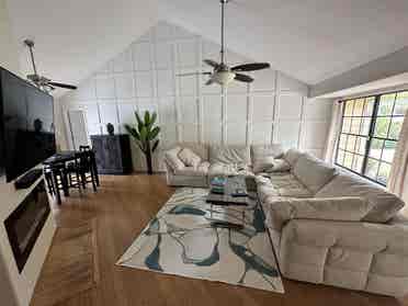 Room for Rent in 4br House