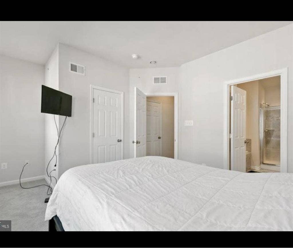 townhome, fully furnished