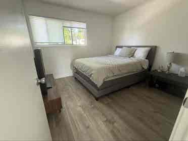 Room for rent; remodeled Townhome