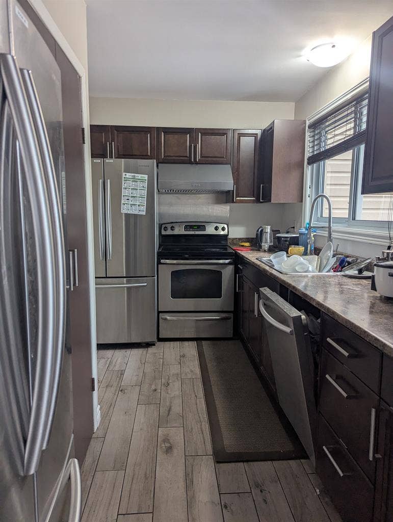 Room For Rent (Western/ Fanshawe)