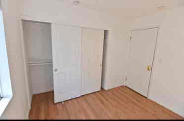 Room for rent in Northridge
