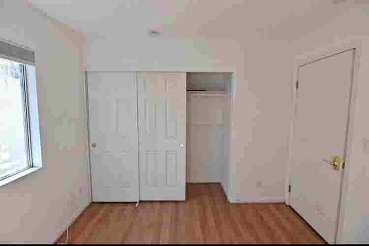 Room for rent in Northridge