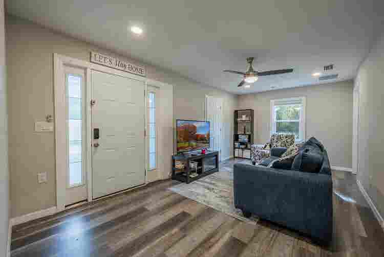 3 Rooms for Rent