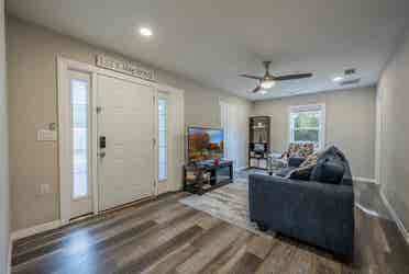 3 Rooms for Rent