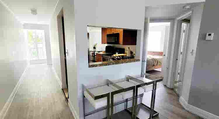 Spacious Master Bedroom in Pompano