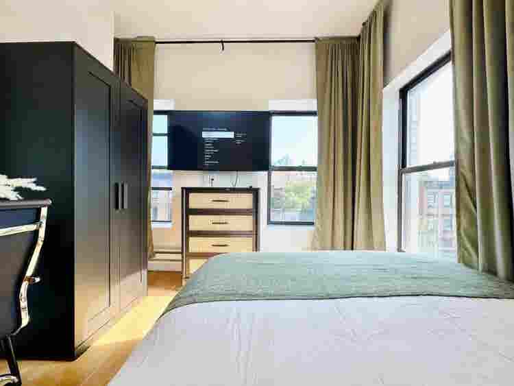 Furnished Room in Dekalb - #