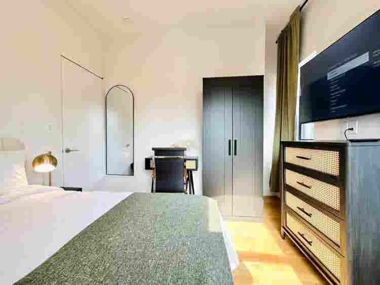 Furnished Room in Dekalb - #