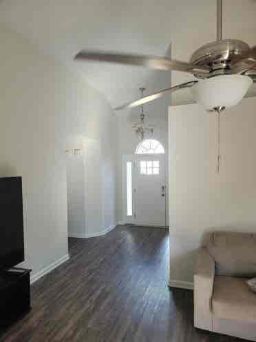 Looking for responsible roommate