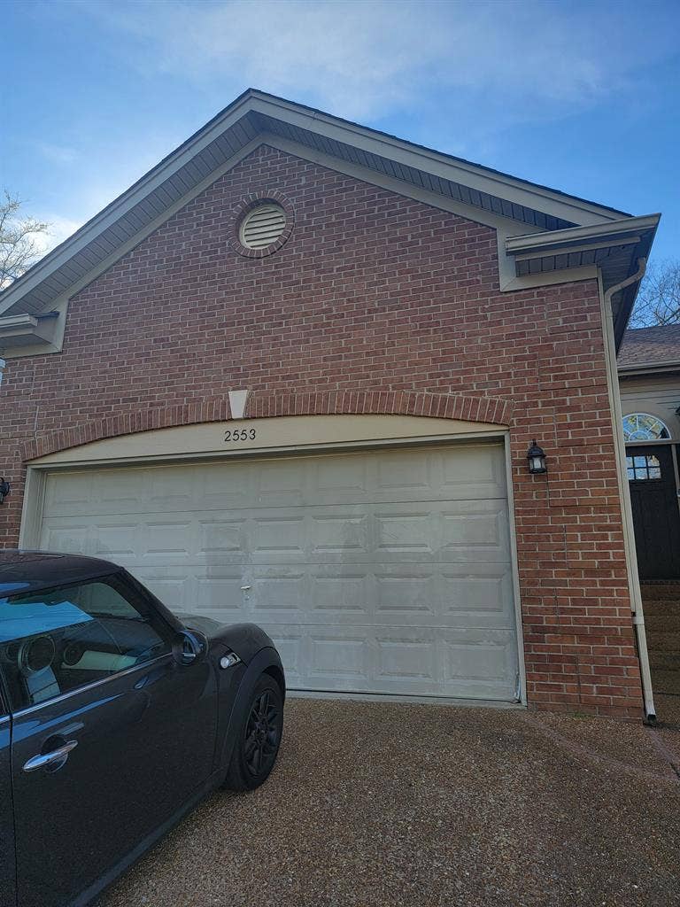 Looking for responsible roommate