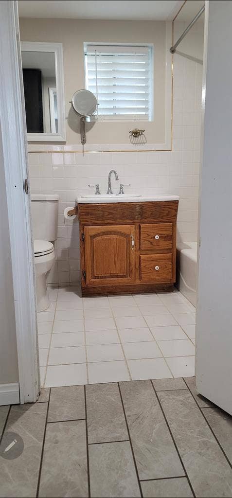 Studio in Glendora $