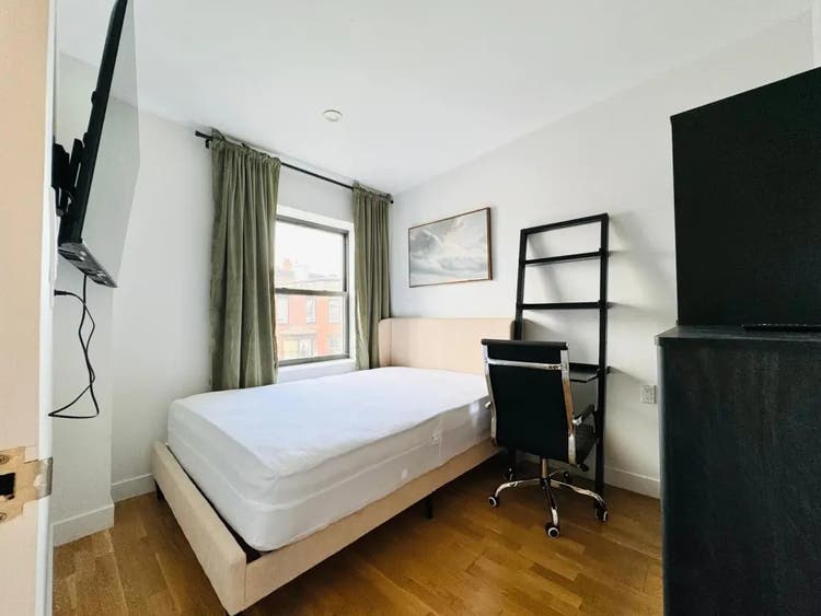 Furnished Room in Fort Greene