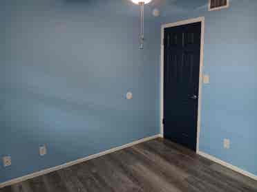 Room Available in Central Phoenix