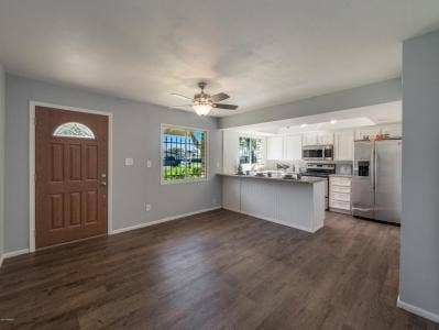 Room Available in Central Phoenix