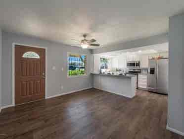 Room Available in Central Phoenix