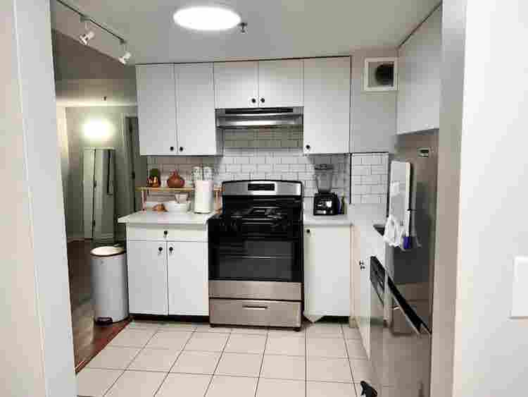 HUGE SHARED 2 BEDROOM APARTMENT
