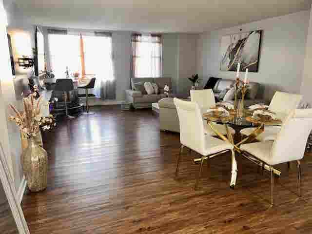 HUGE SHARED 2 BEDROOM APARTMENT