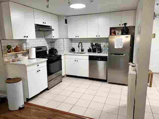 HUGE SHARED 2 BEDROOM APARTMENT