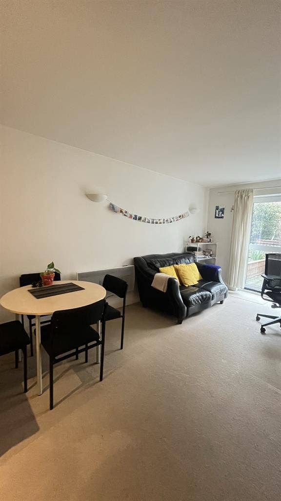 Clean and neat room fully furnished