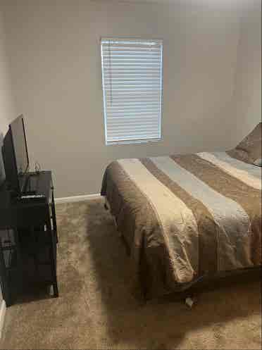 Room for rent in College Park.