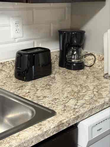 Looking for tenants to rent a room