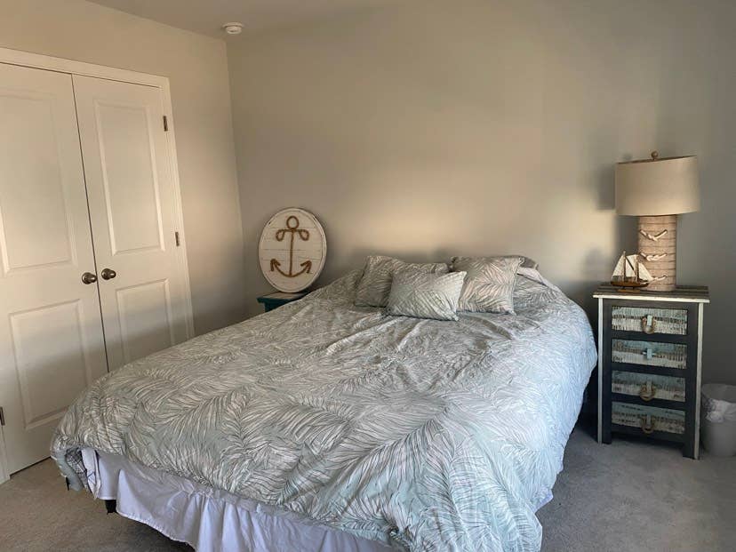 Private room and bathroomm