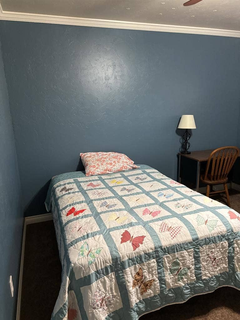 Seeking mature roommatees