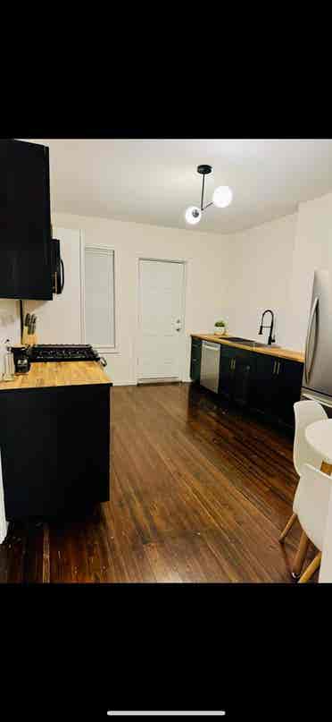 Looking for a roommate