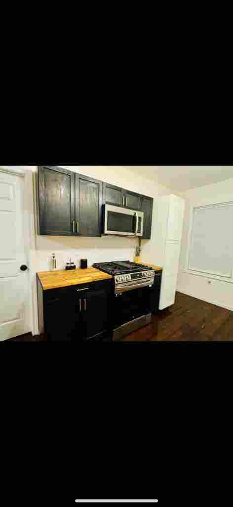 Looking for a roommate