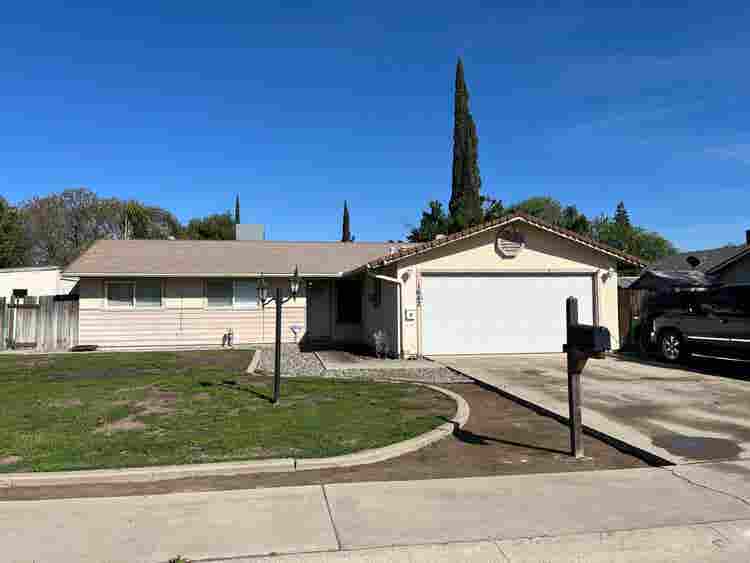 Room for Rent Visalia $