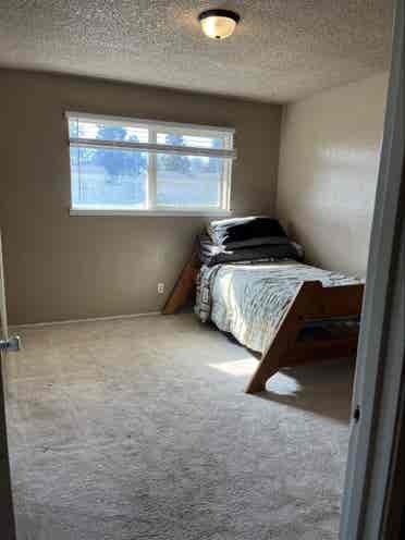Room for Rent Visalia $