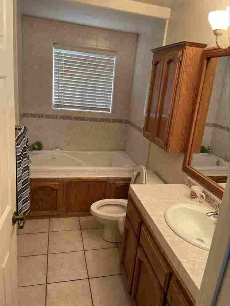 Room for Rent Visalia $