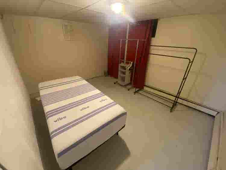 Room for rent $ all included