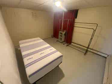 Room for rent $ all included