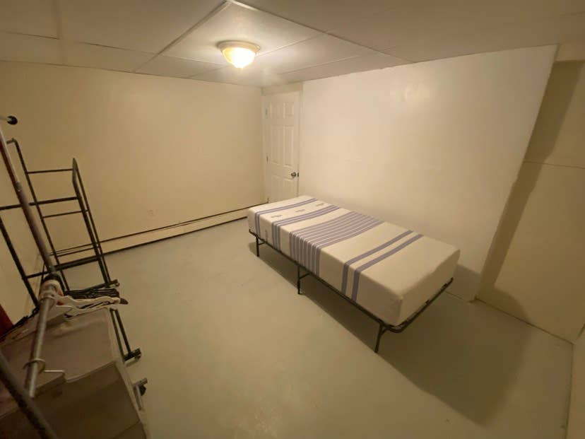 Room for rent $ all included
