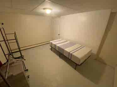 Room for rent $ all included