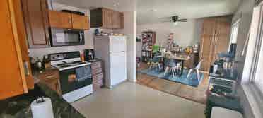 Room For Rent in  bath home