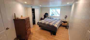 Room For Rent in  bath home