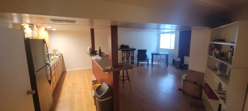 Room For Rent  Bath House