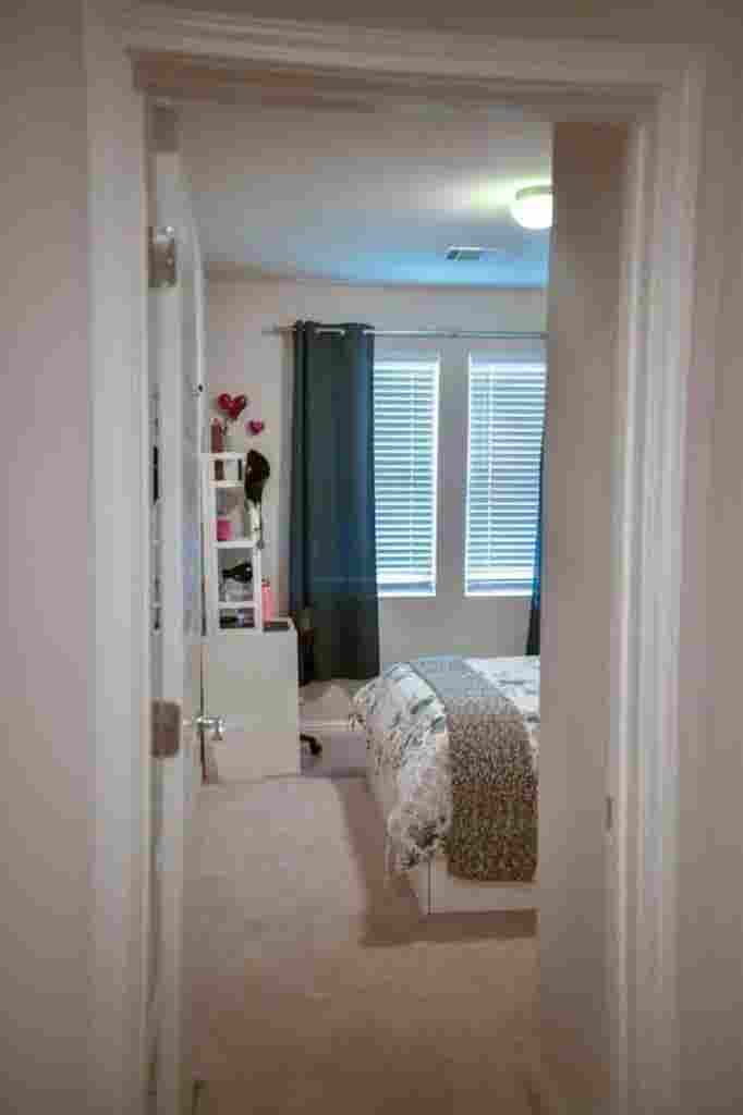 Guest bedroom in townhome!