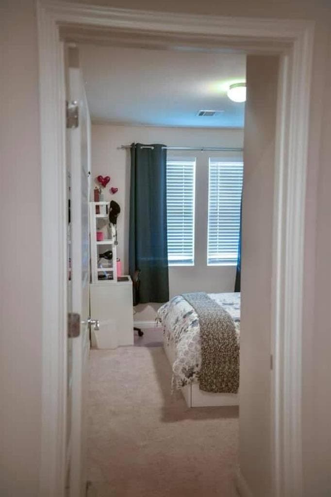 Guest bedroom in townhome!