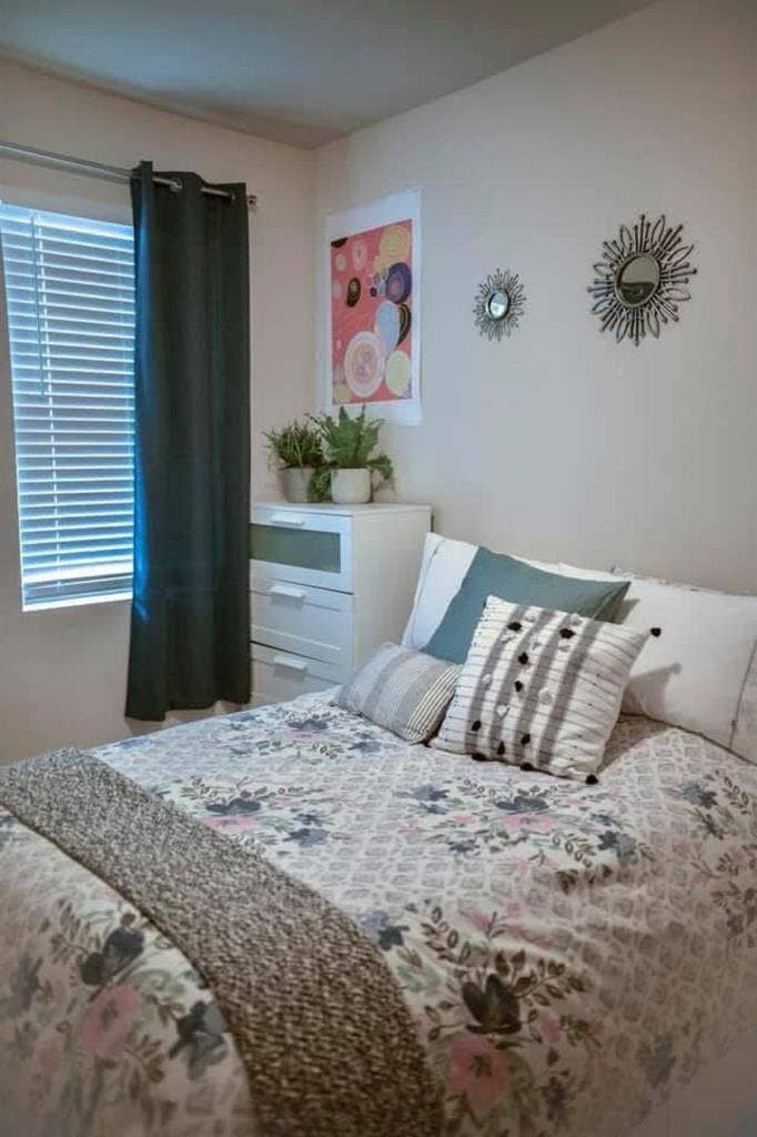 Guest bedroom in townhome!