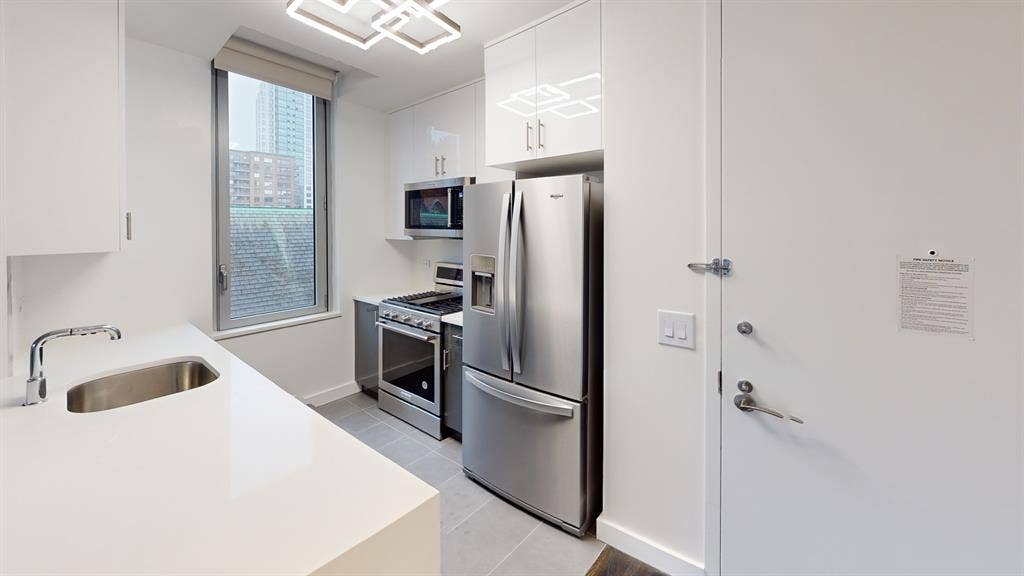 UWS Apartment/Room April
