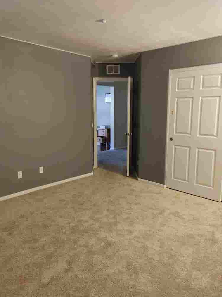 Large bedroom in Spring Valley