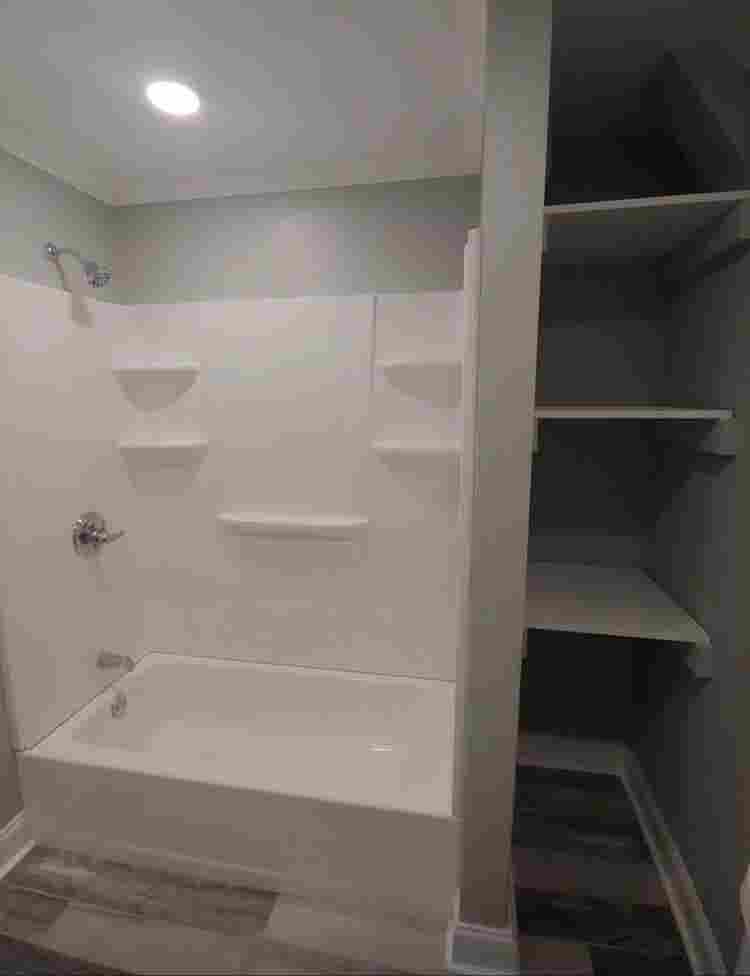 Looking for new roommate!