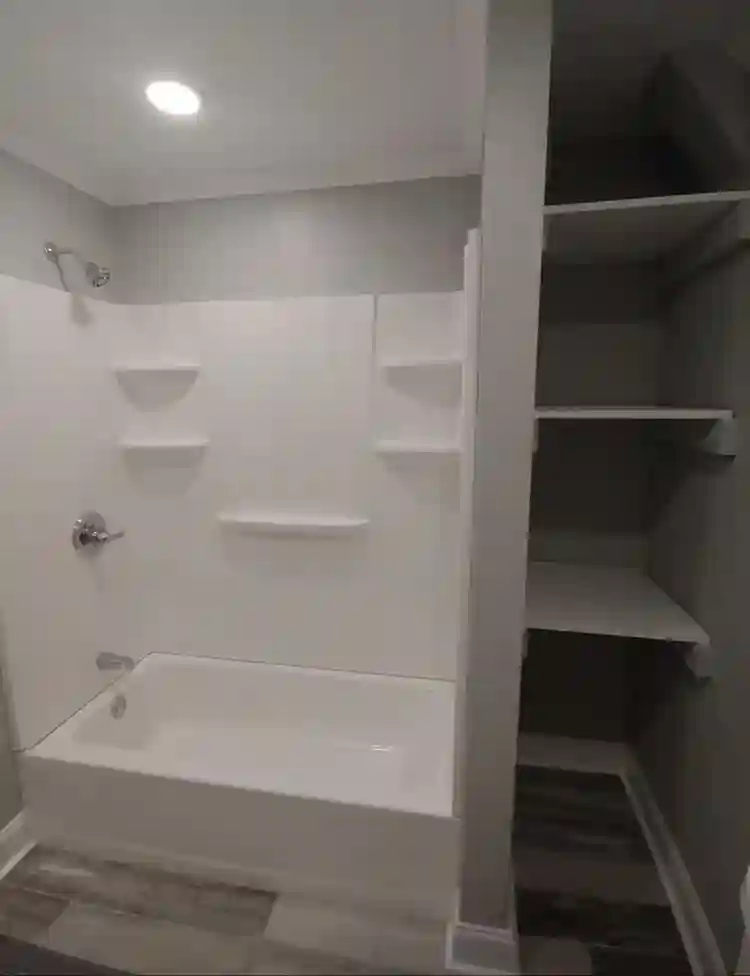 Looking for new roommate!