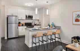STUDENT SUMMER HOUSING !!!!