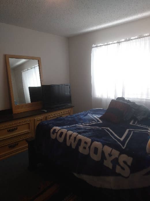 Private room for rent