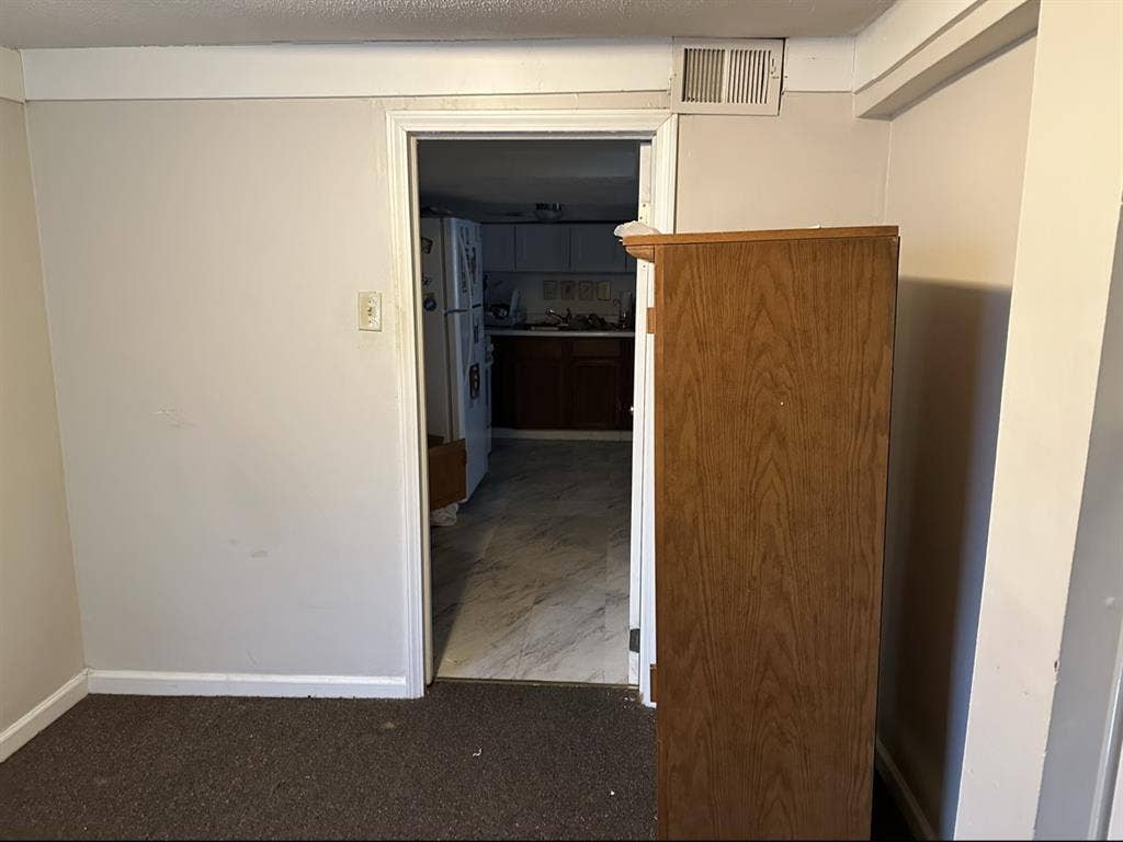 Roommate wanted in Logan Square